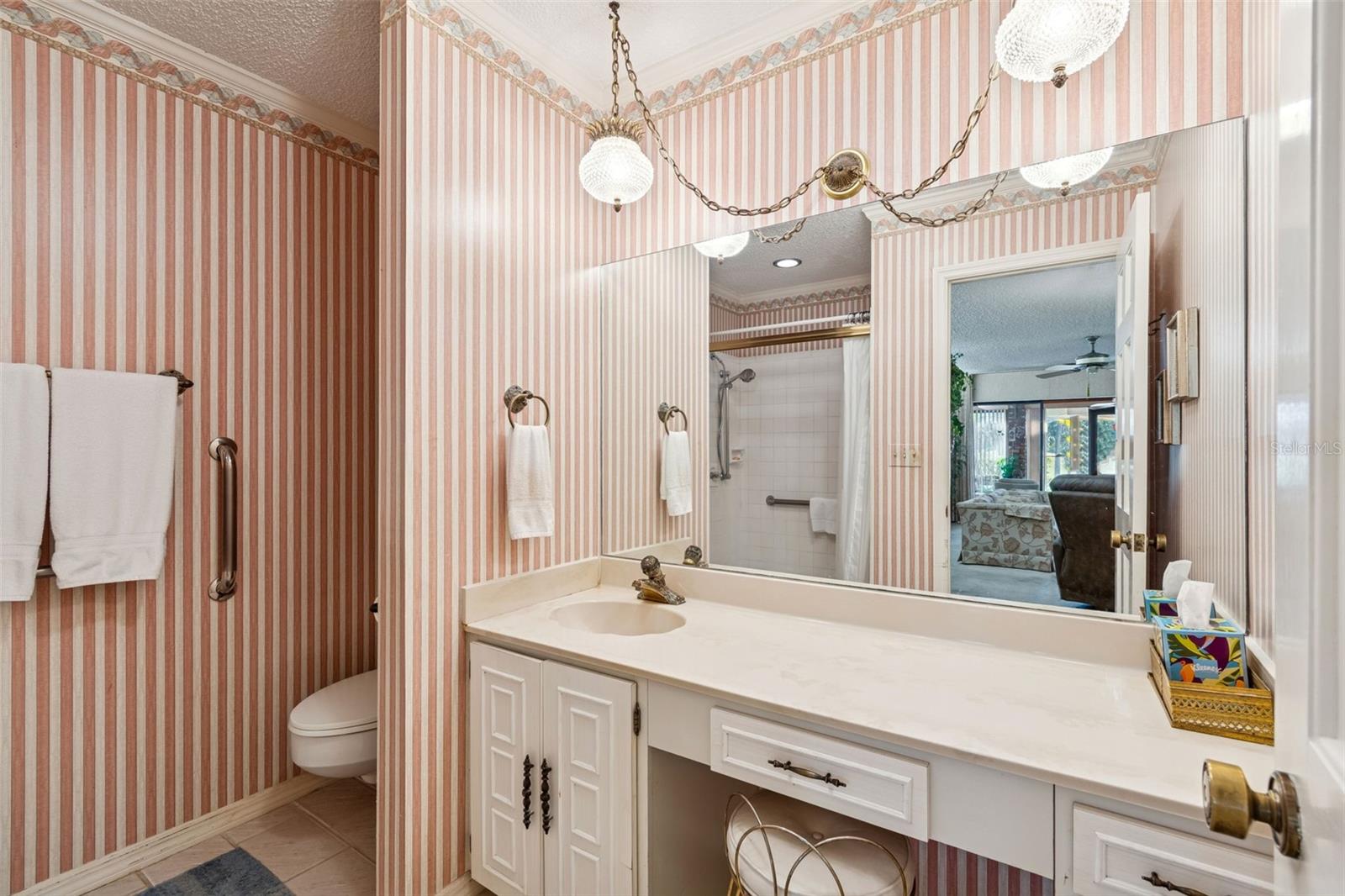 Image 20 of 40 For 29244 Whipporwill Lane