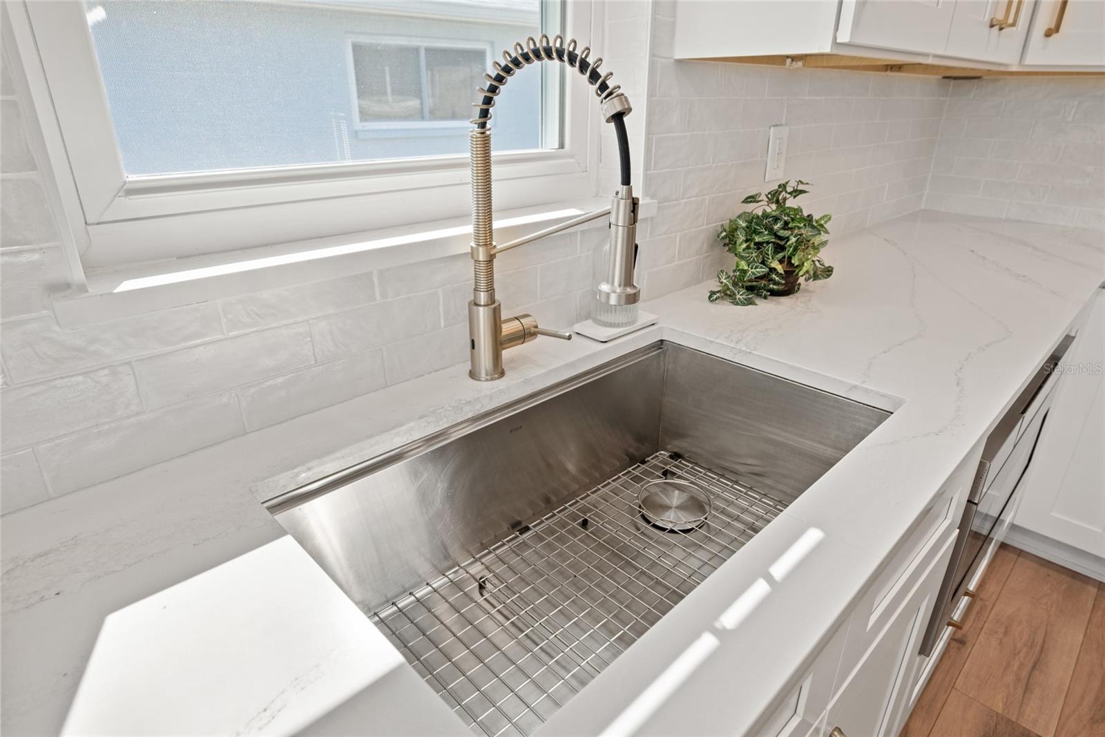 Image 14 of 49 For 3519 Links Court