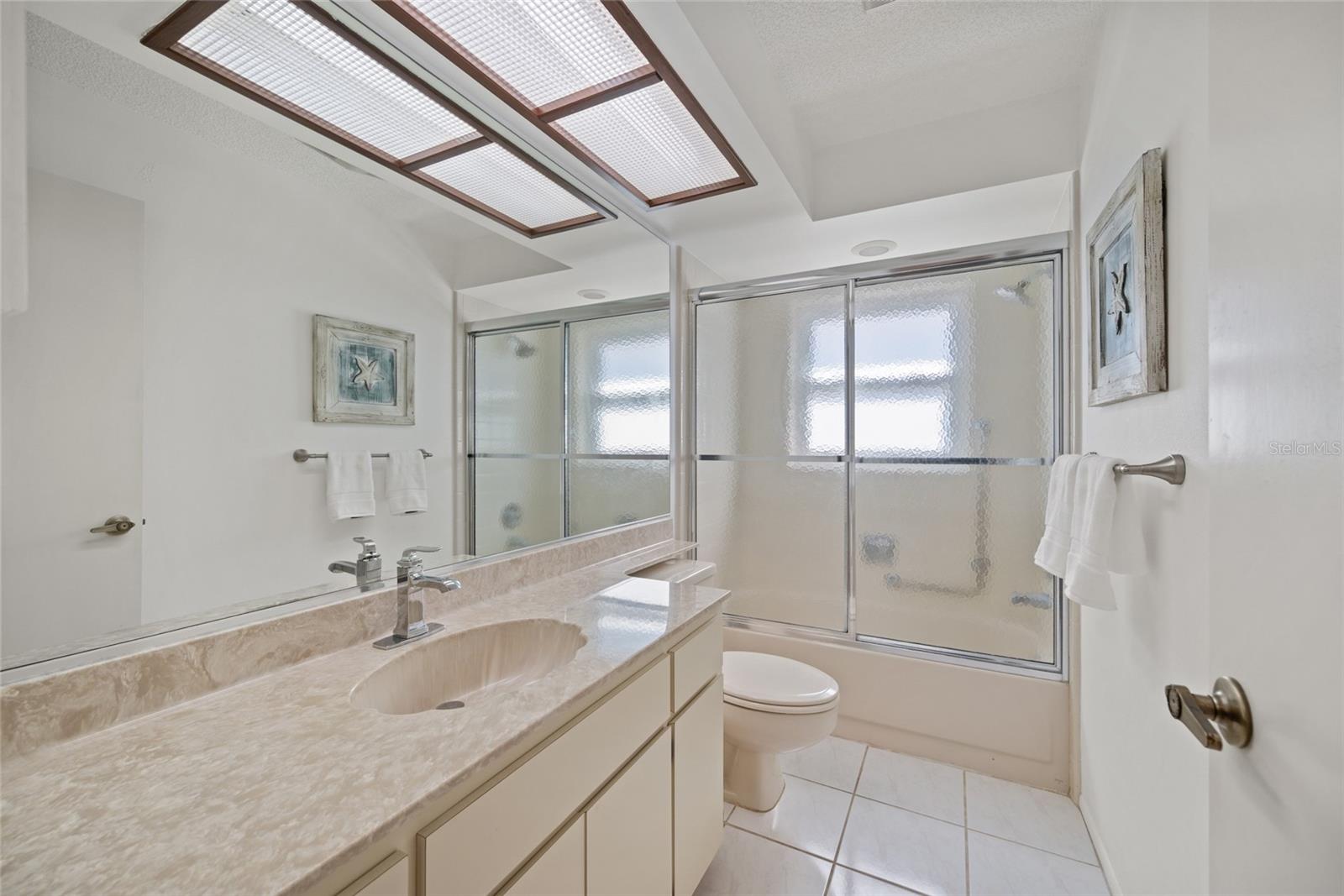 Image 22 of 49 For 3519 Links Court