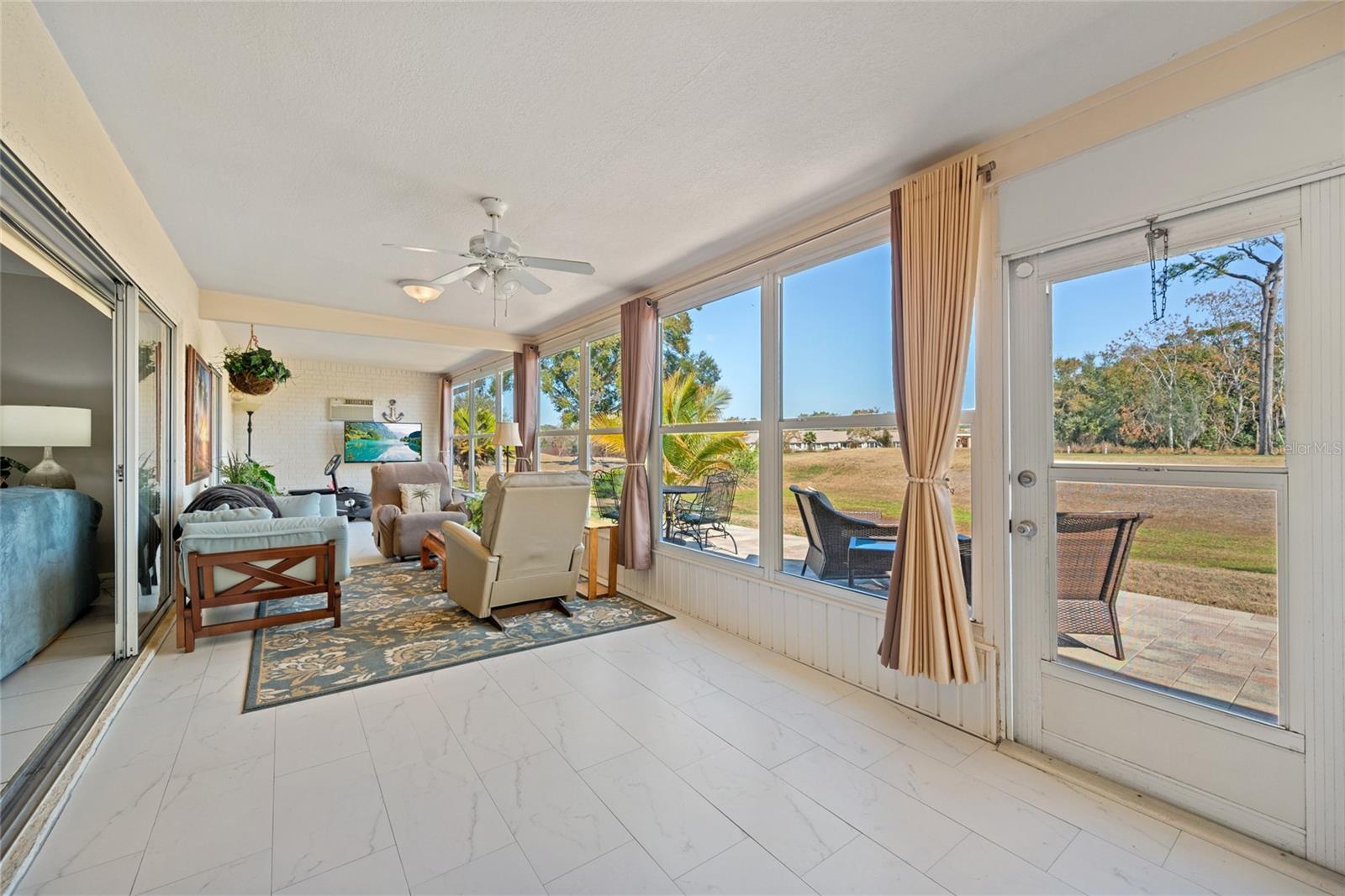 Image 24 of 49 For 3519 Links Court