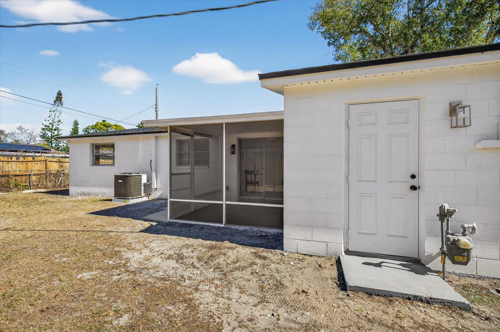 Image 5 of 26 For 5931 82nd Avenue N