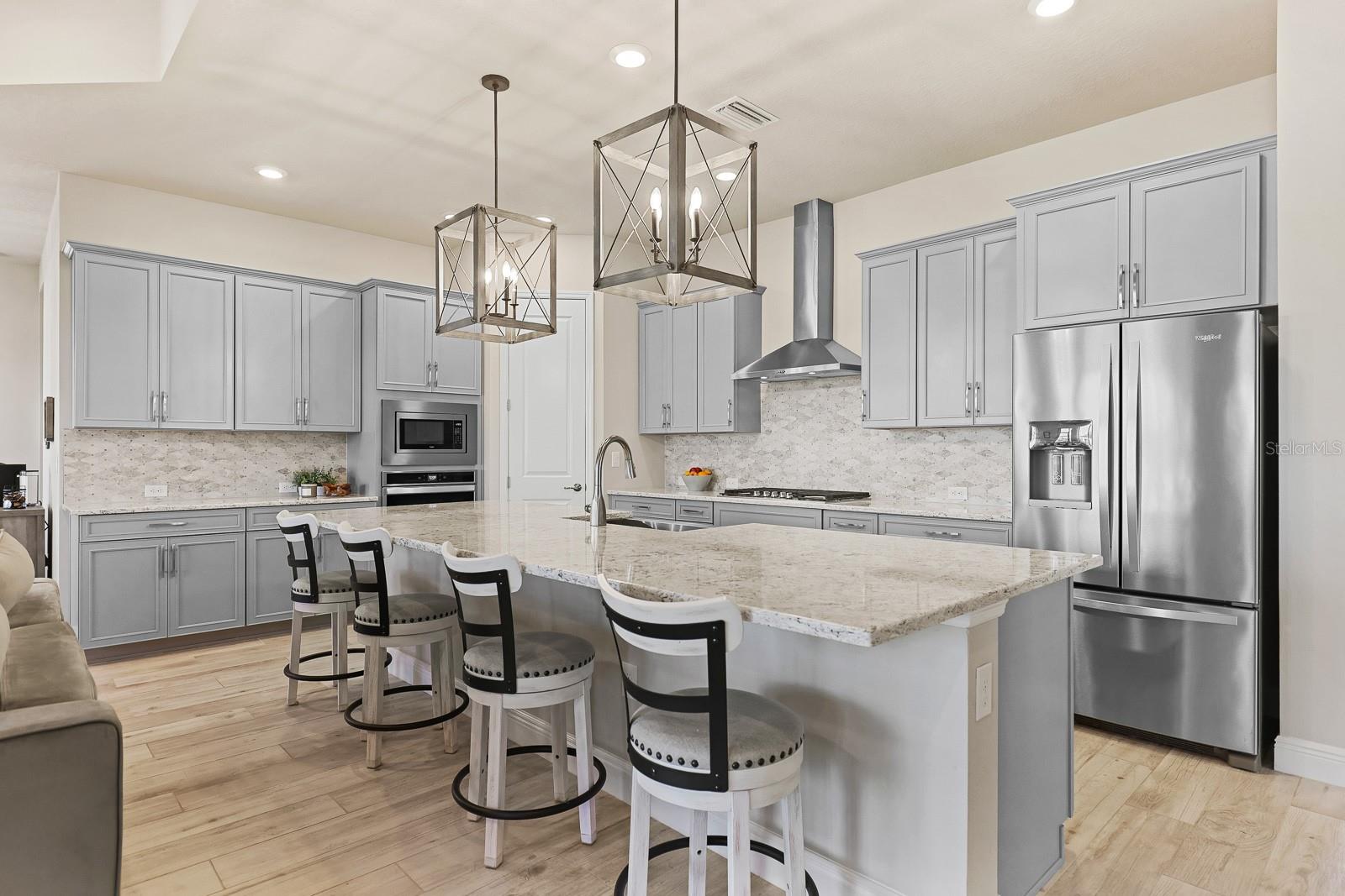 Listing photo id 10 for 5937 Golden Nettle Drive