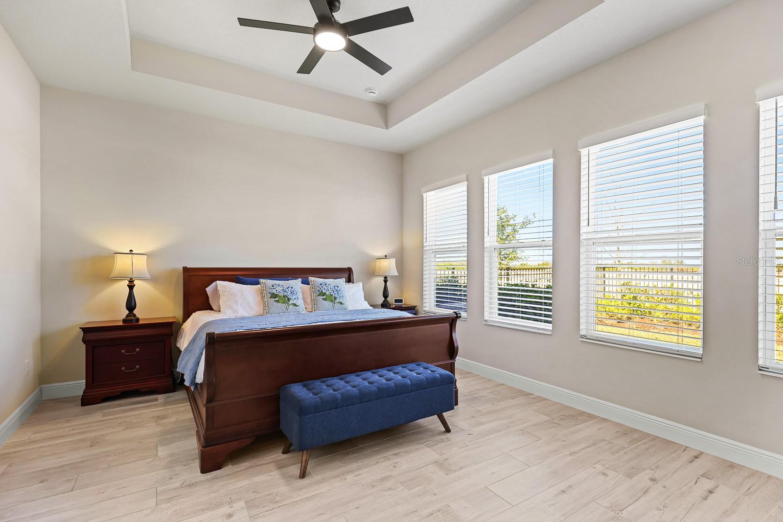 Listing photo id 18 for 5937 Golden Nettle Drive