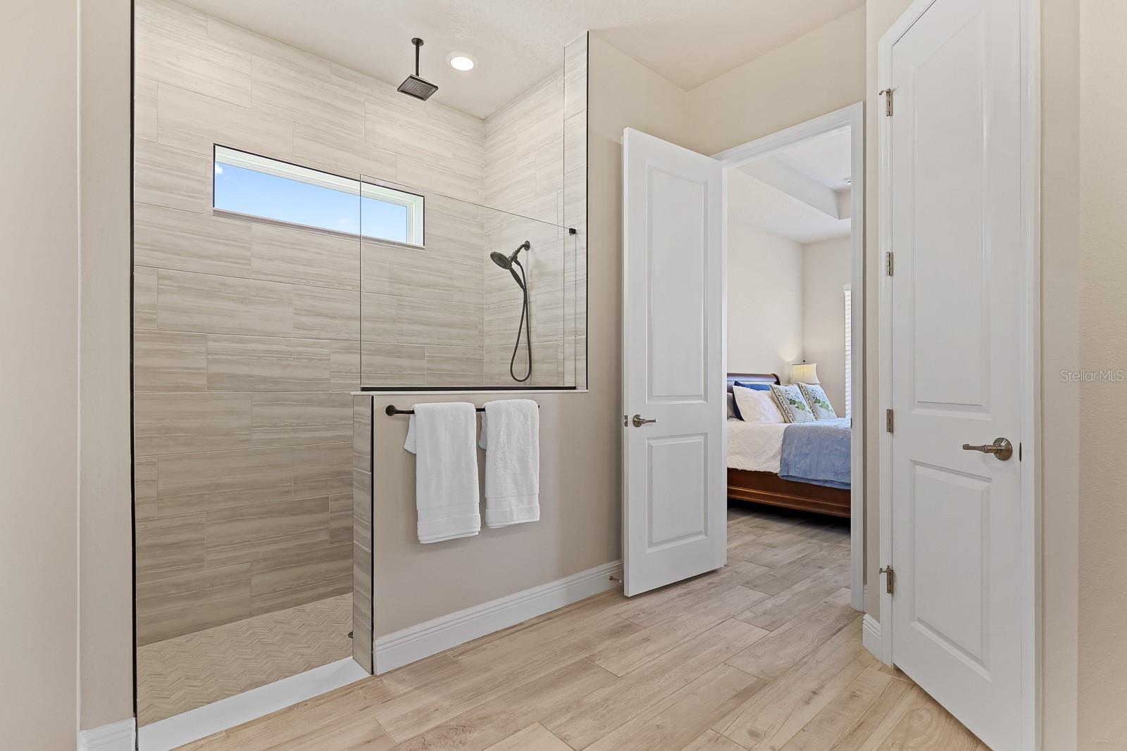 Listing photo id 22 for 5937 Golden Nettle Drive