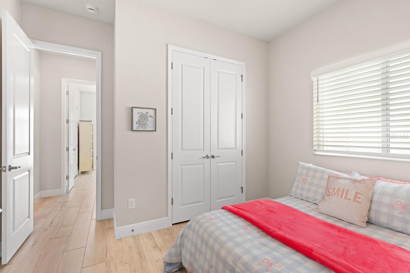 Listing photo id 28 for 5937 Golden Nettle Drive