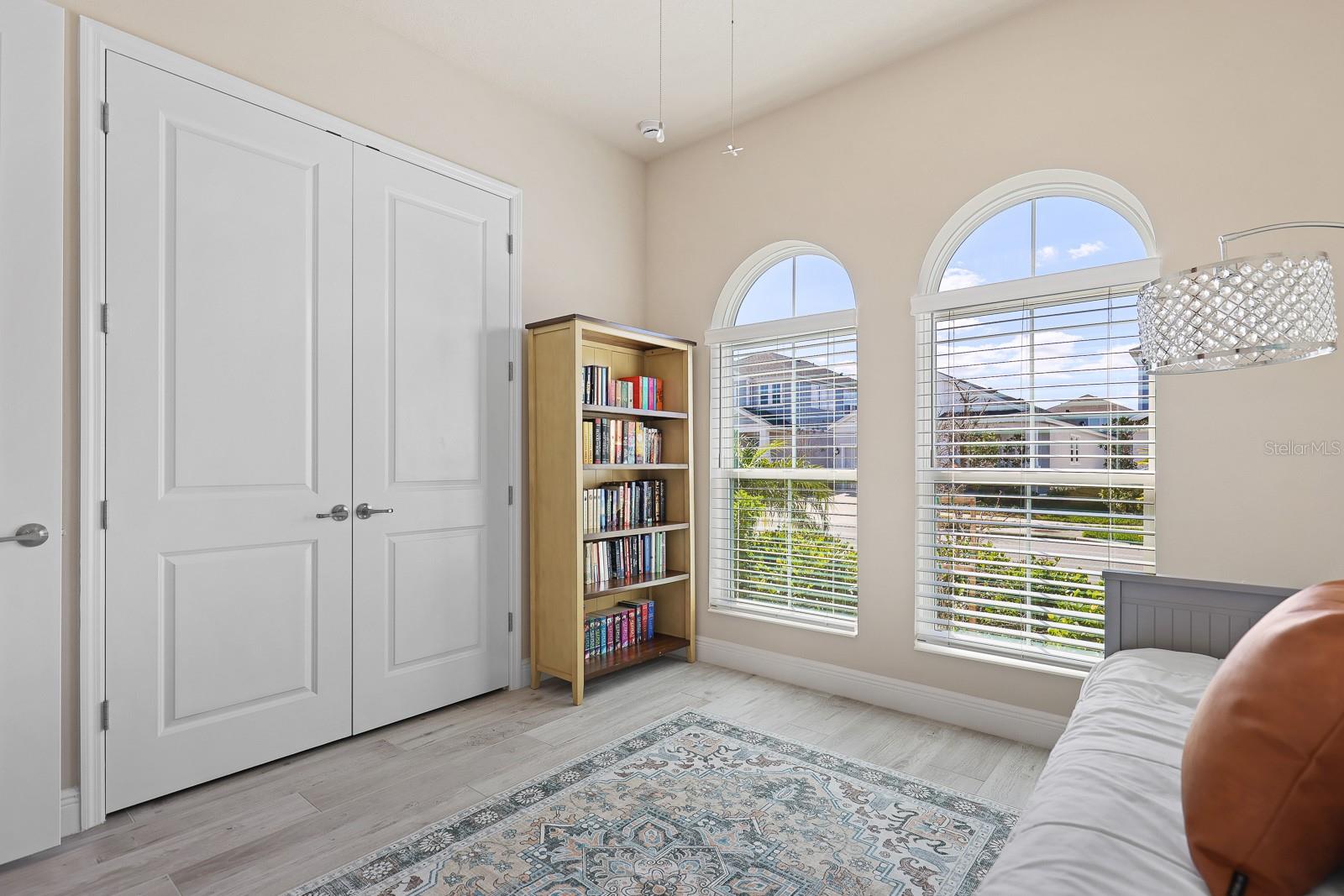 Listing photo id 31 for 5937 Golden Nettle Drive