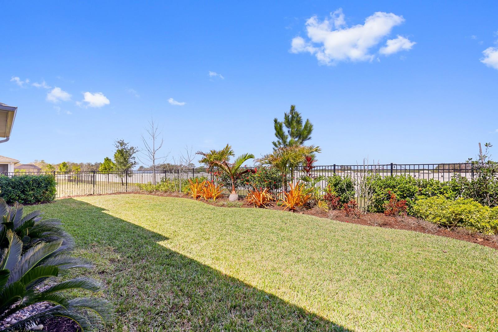 Listing photo id 38 for 5937 Golden Nettle Drive