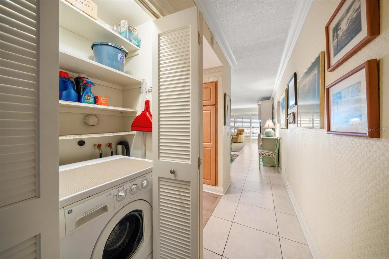 Listing photo id 29 for 2300 Gulf Boulevard D1