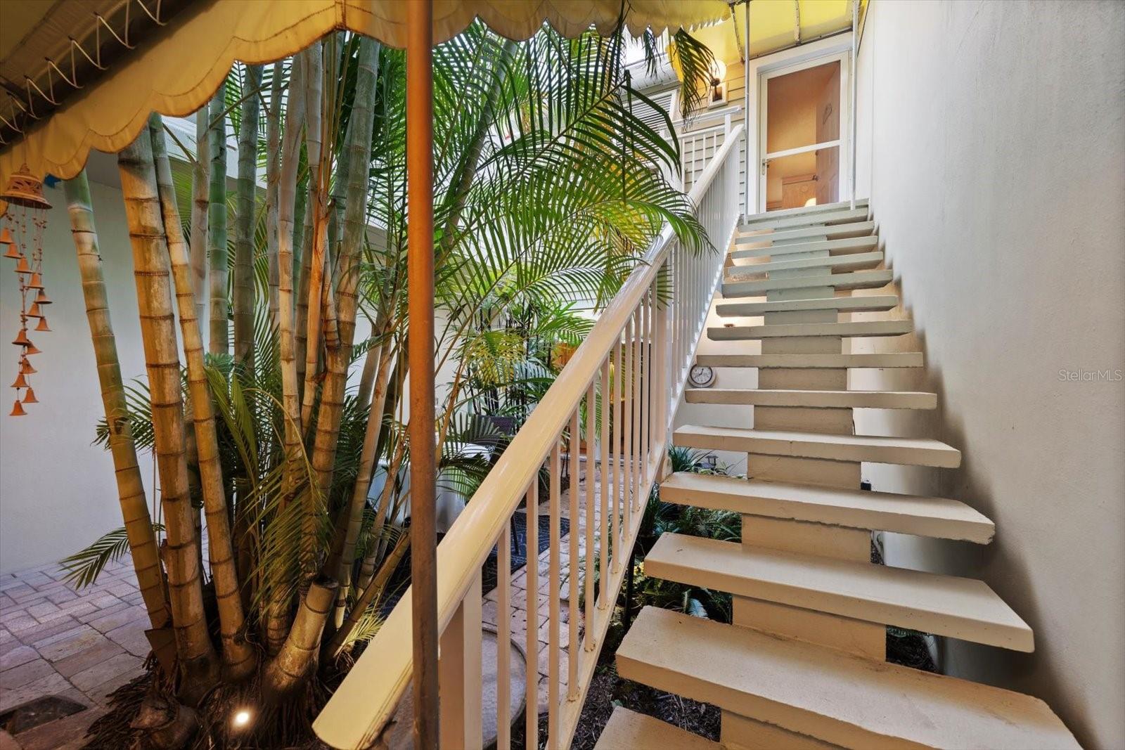 Listing photo id 44 for 2300 Gulf Boulevard D1