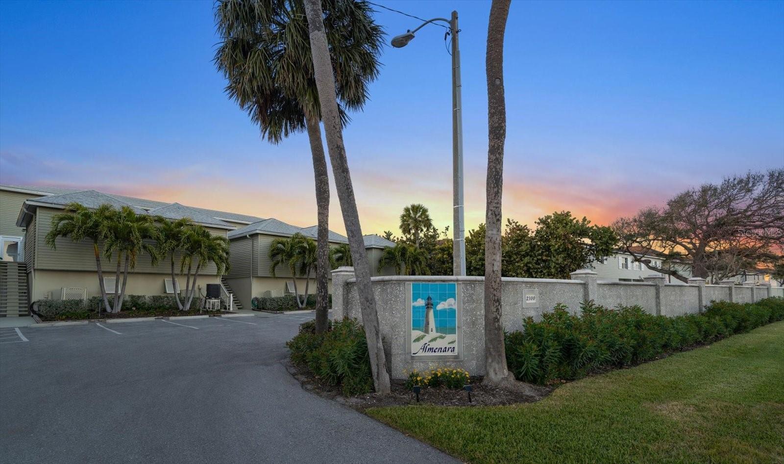 Listing photo id 55 for 2300 Gulf Boulevard D1