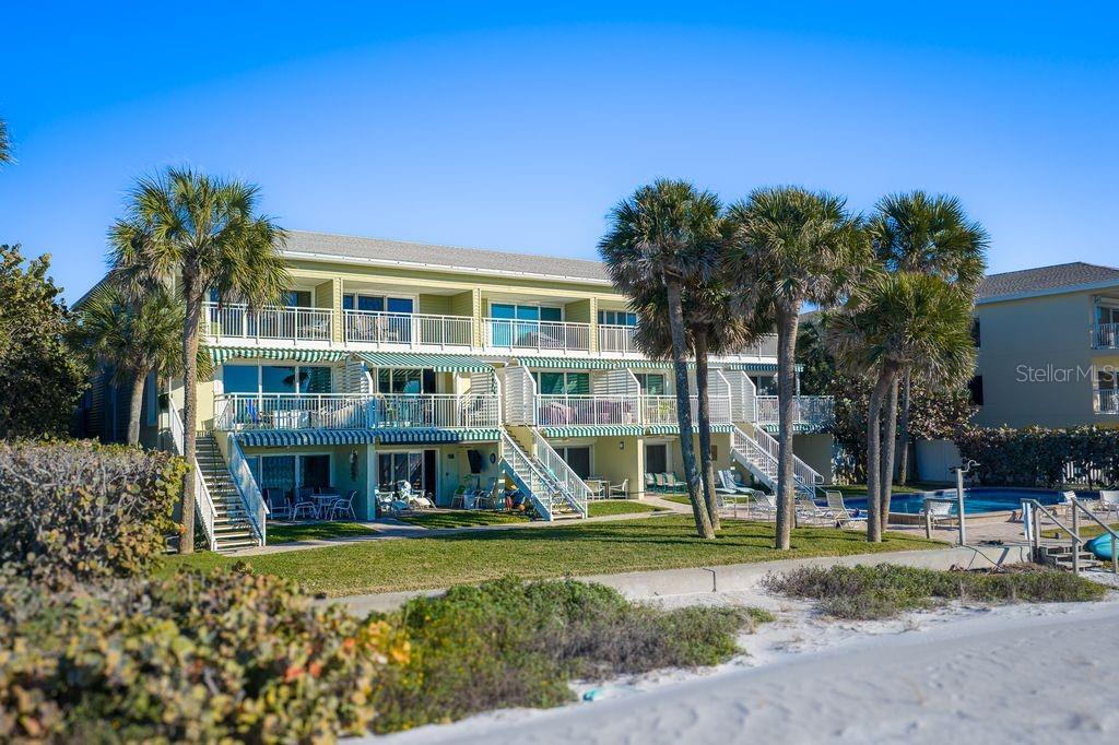 Listing photo id 58 for 2300 Gulf Boulevard D1