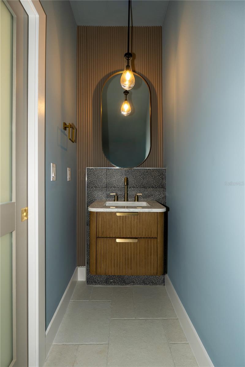 Image 12 of 51 For 7617 Amherst Street