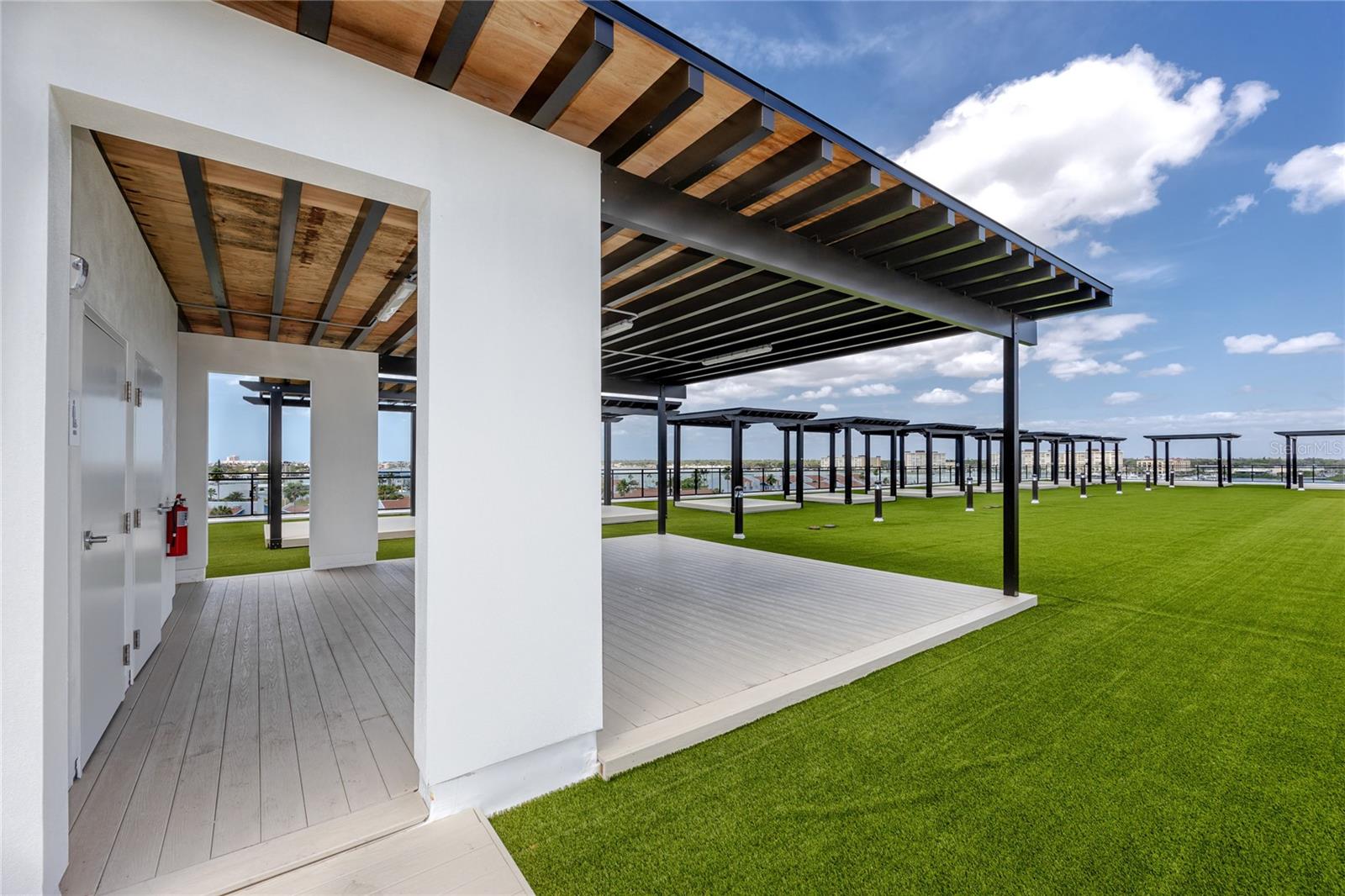 Image 14 of 76 For 400 150th Avenue 501