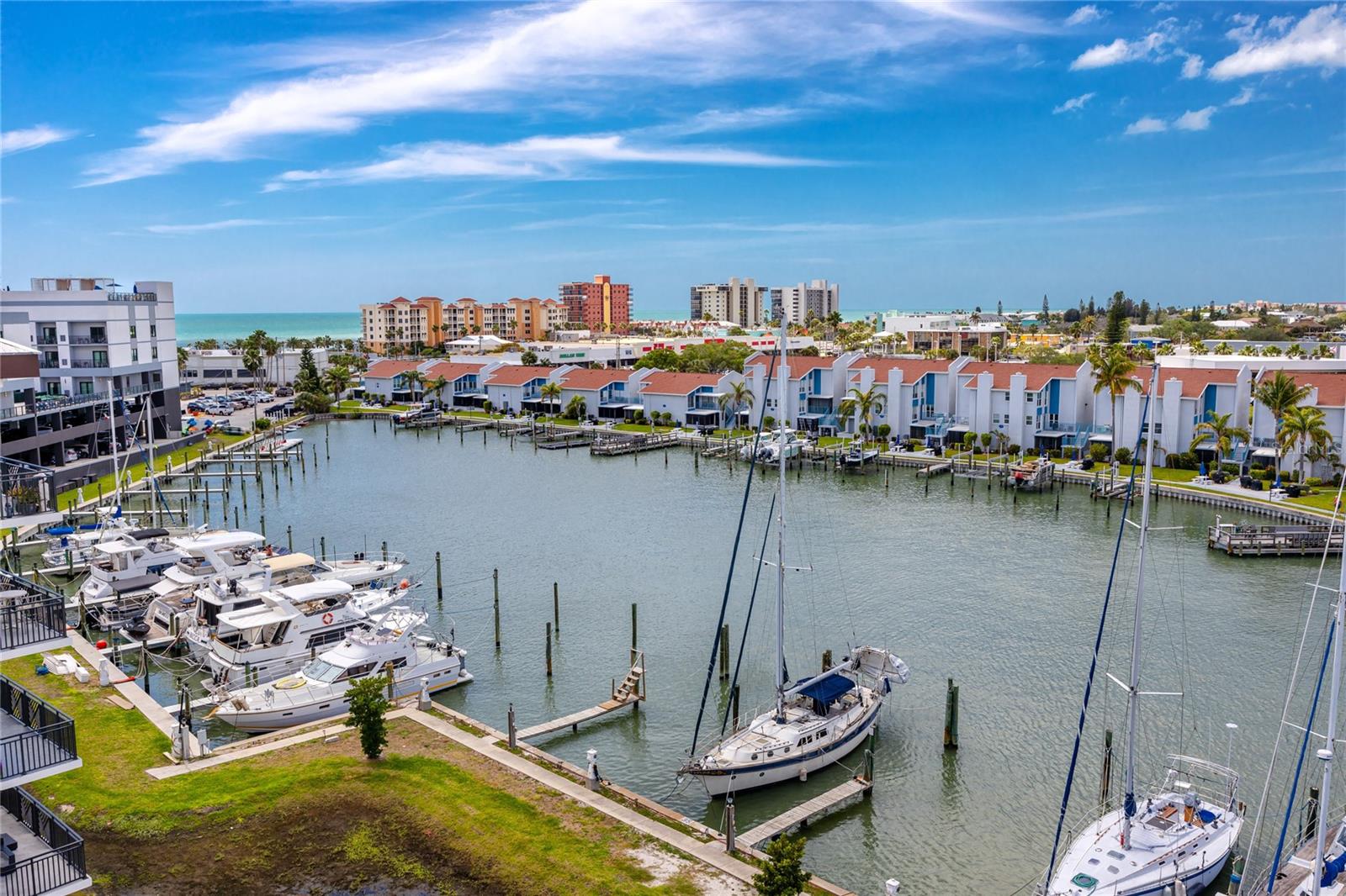 Image 25 of 76 For 400 150th Avenue 501