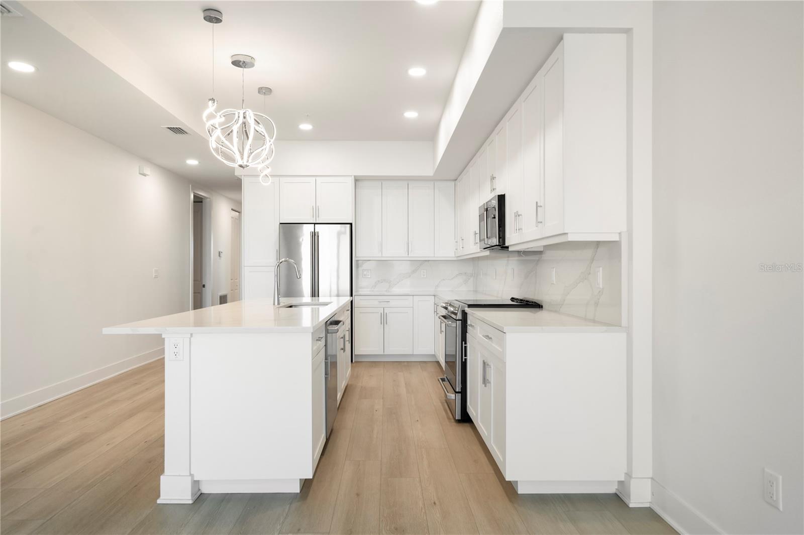 Image 40 of 76 For 400 150th Avenue 501