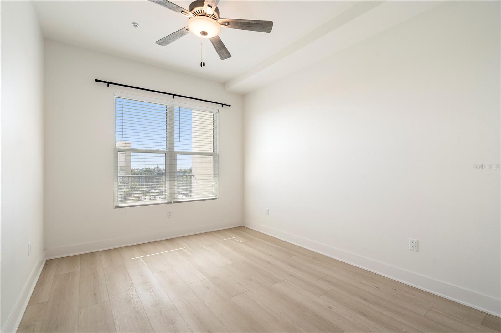 Image 49 of 76 For 400 150th Avenue 501