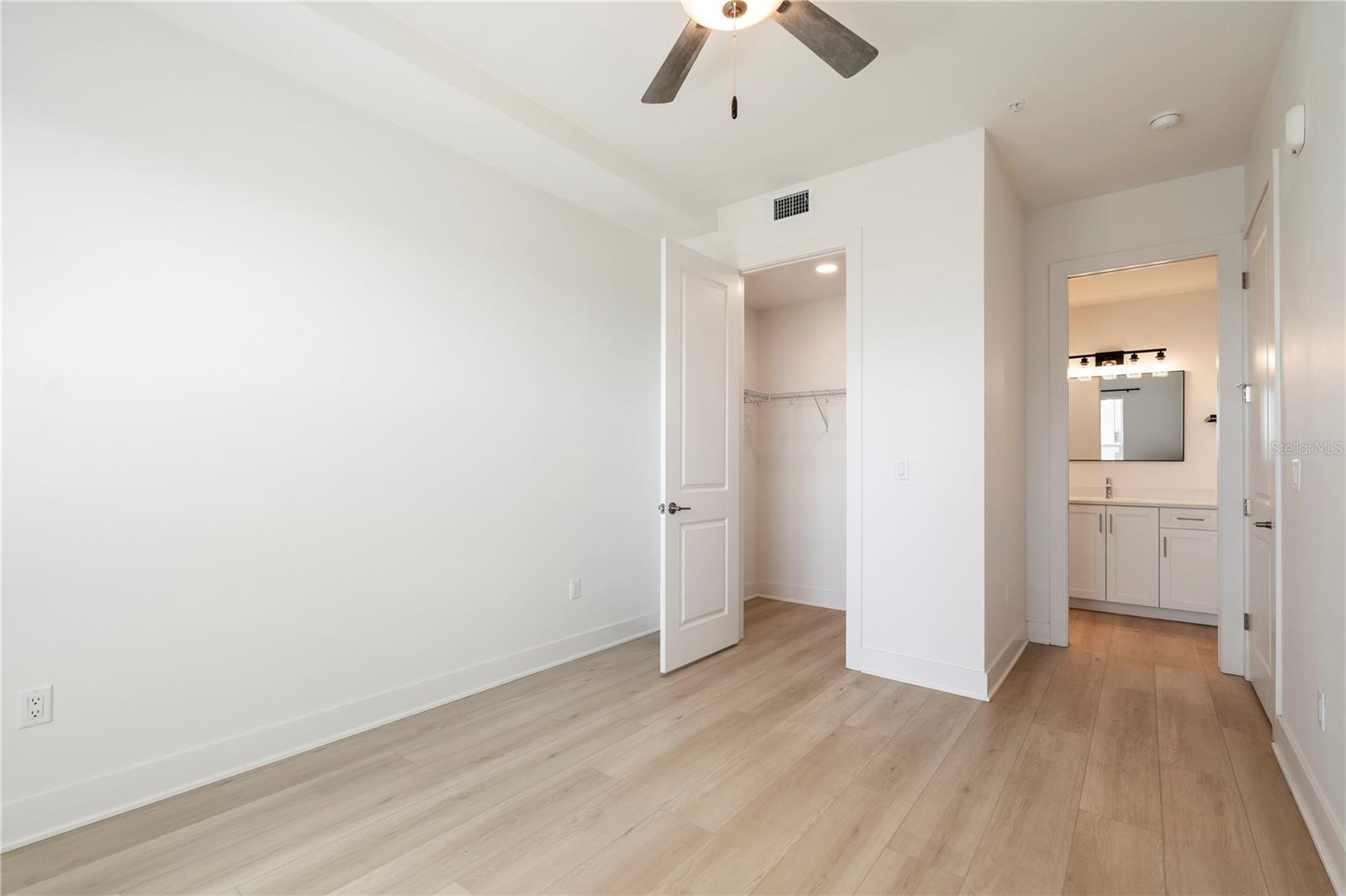 Image 50 of 76 For 400 150th Avenue 501