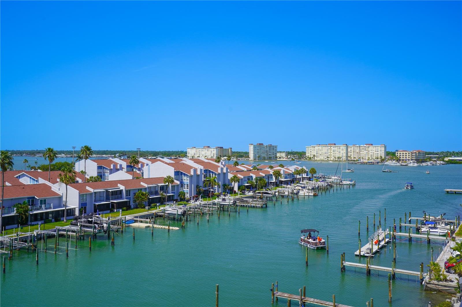 Image 62 of 76 For 400 150th Avenue 501