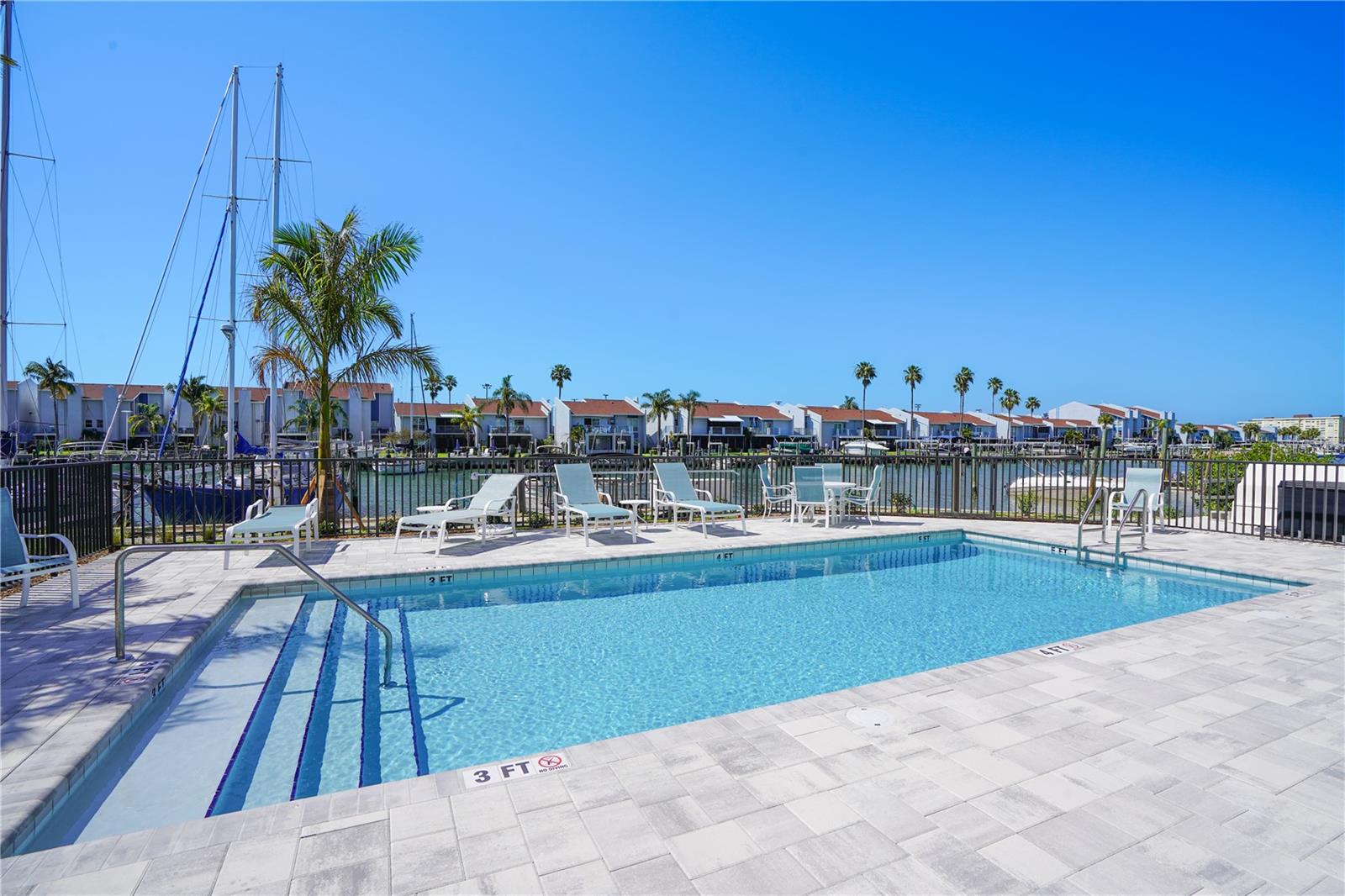 Image 9 of 76 For 400 150th Avenue 501