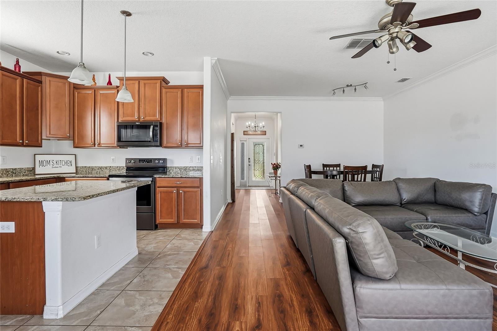 Image 7 of 31 For 2444 Dakota Rock Drive