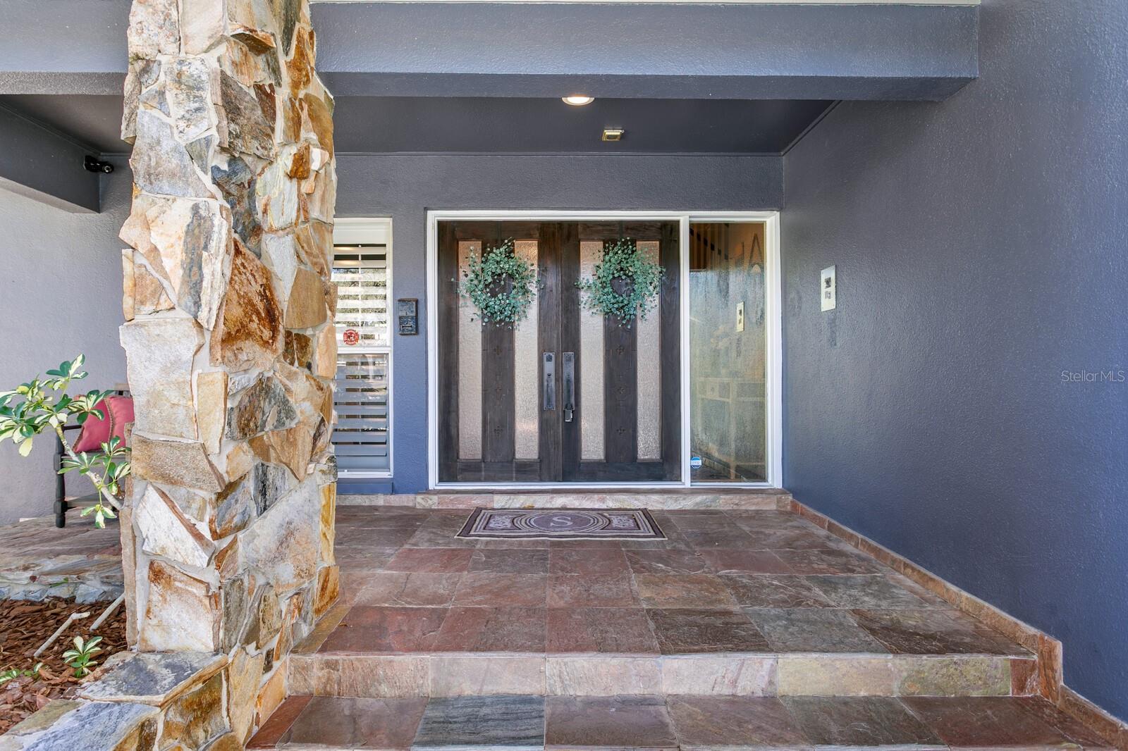 Image 12 of 99 For 10402 Oakbrook Drive