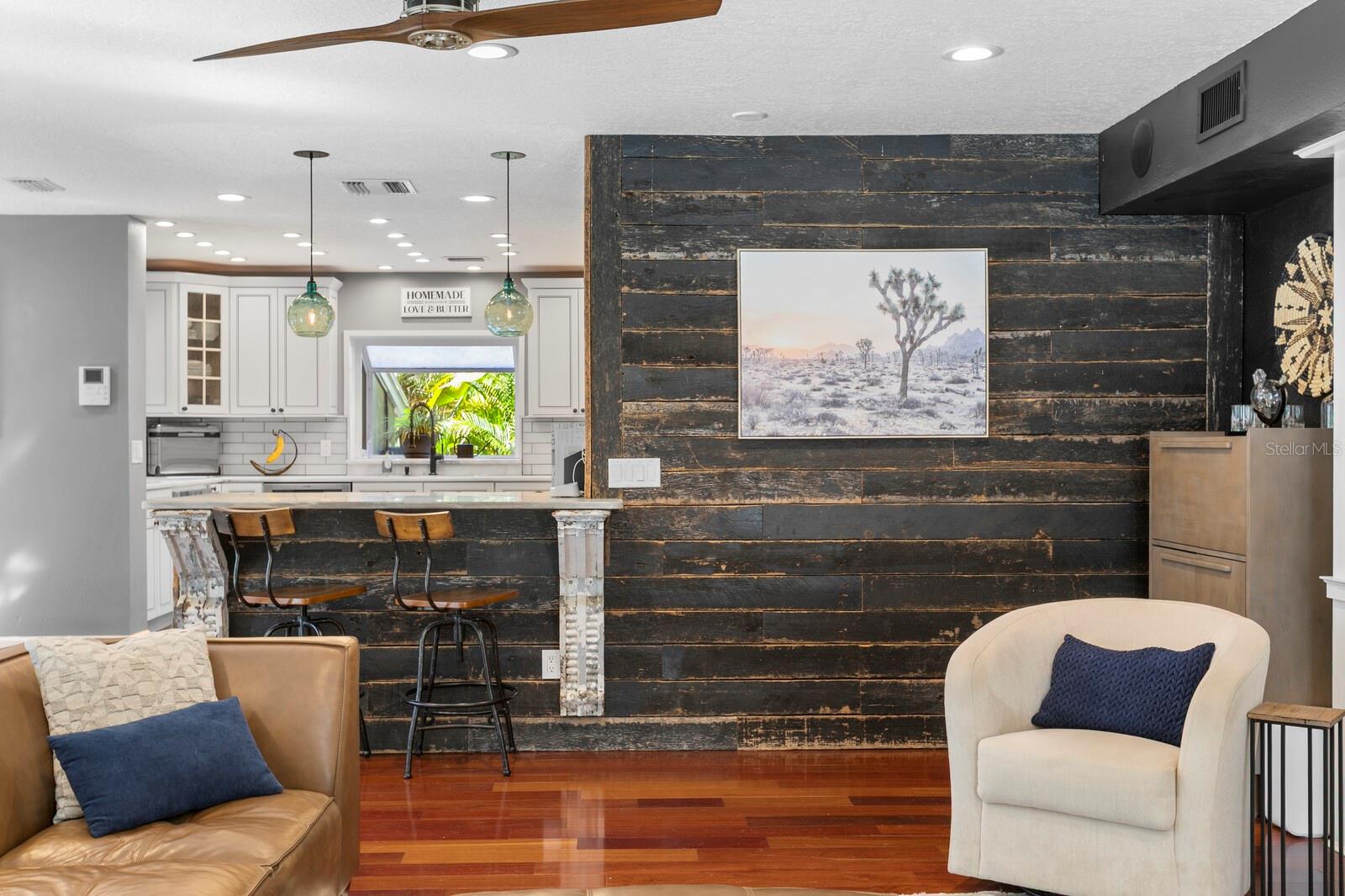 Image 26 of 99 For 10402 Oakbrook Drive