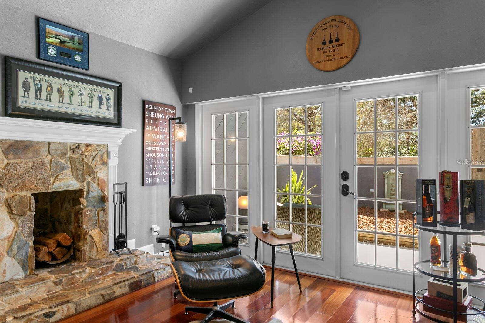 Image 42 of 99 For 10402 Oakbrook Drive