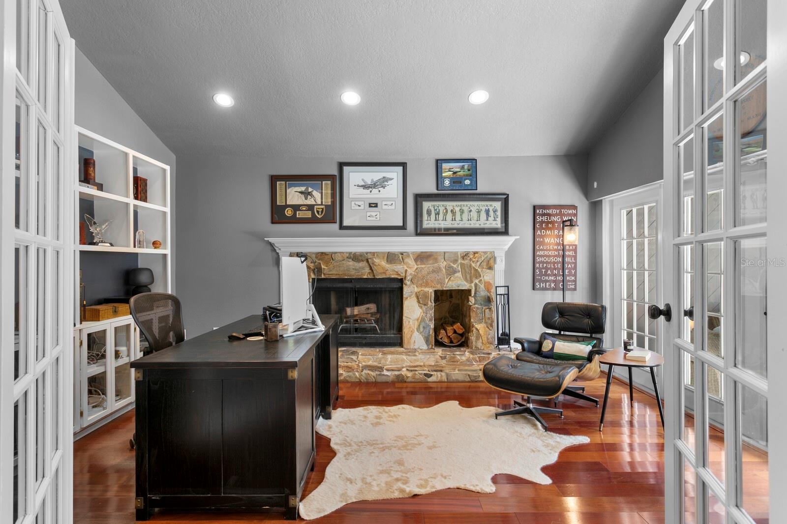 Image 44 of 99 For 10402 Oakbrook Drive