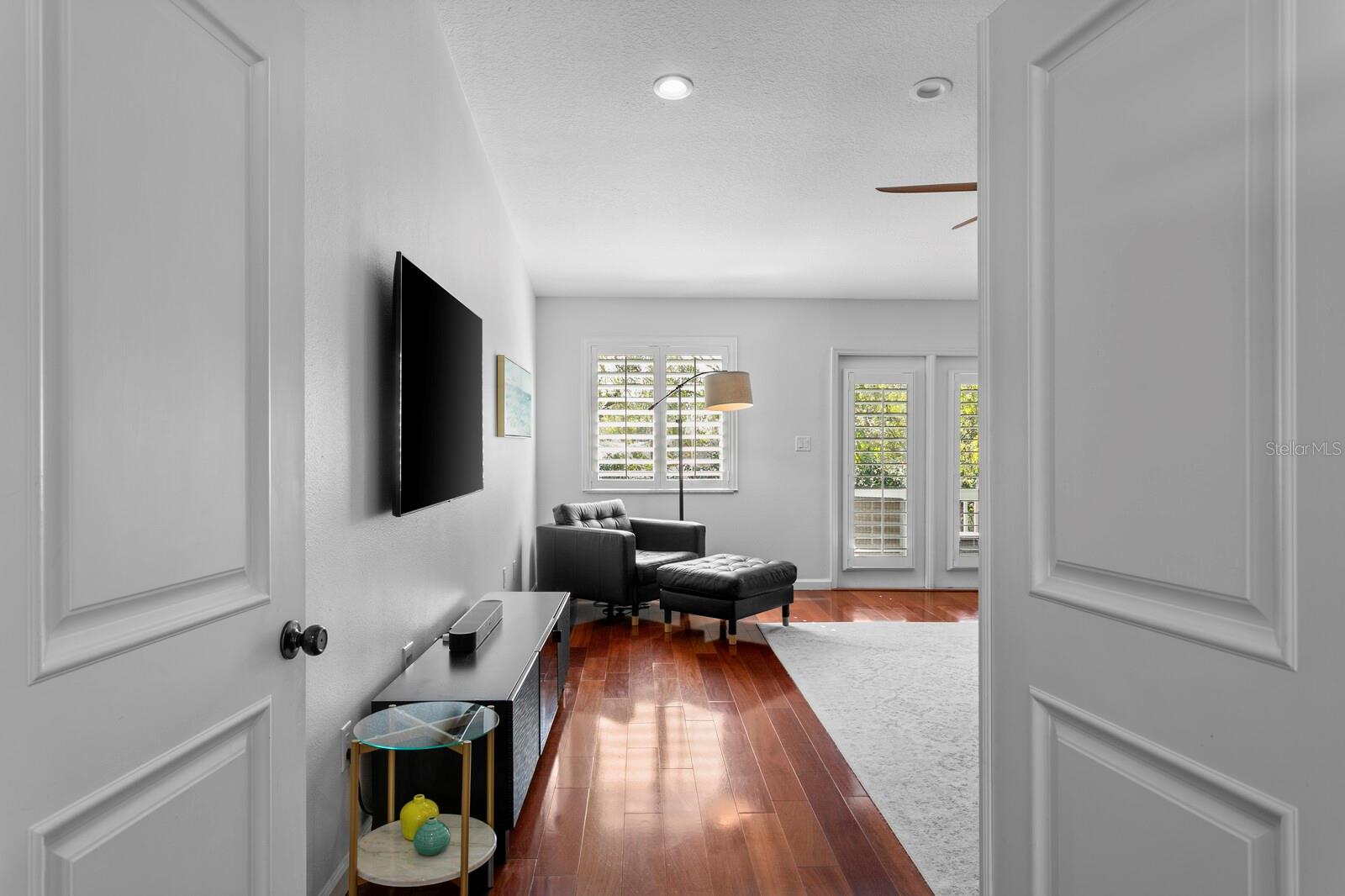 Image 47 of 99 For 10402 Oakbrook Drive