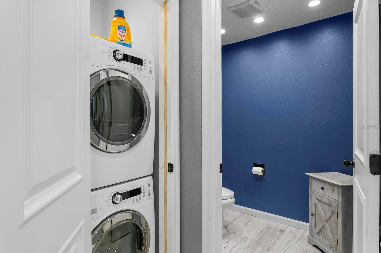 Image 55 of 99 For 10402 Oakbrook Drive