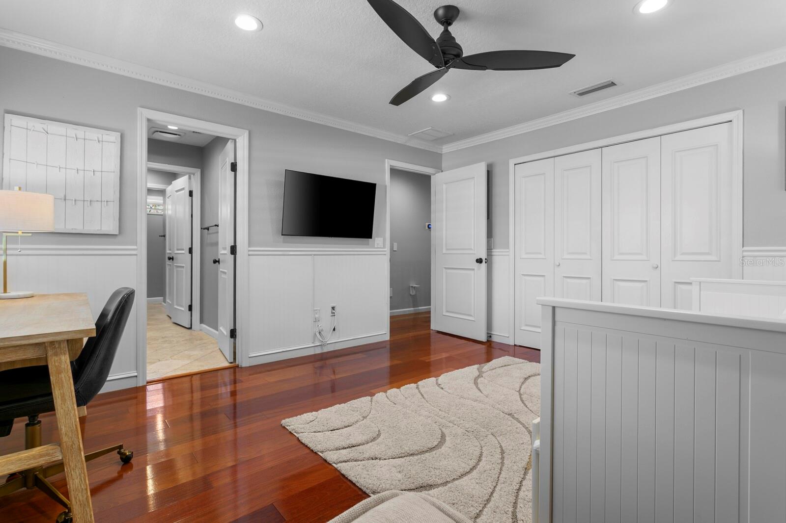 Image 63 of 99 For 10402 Oakbrook Drive