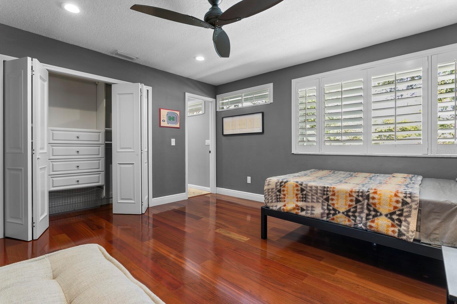 Image 67 of 99 For 10402 Oakbrook Drive