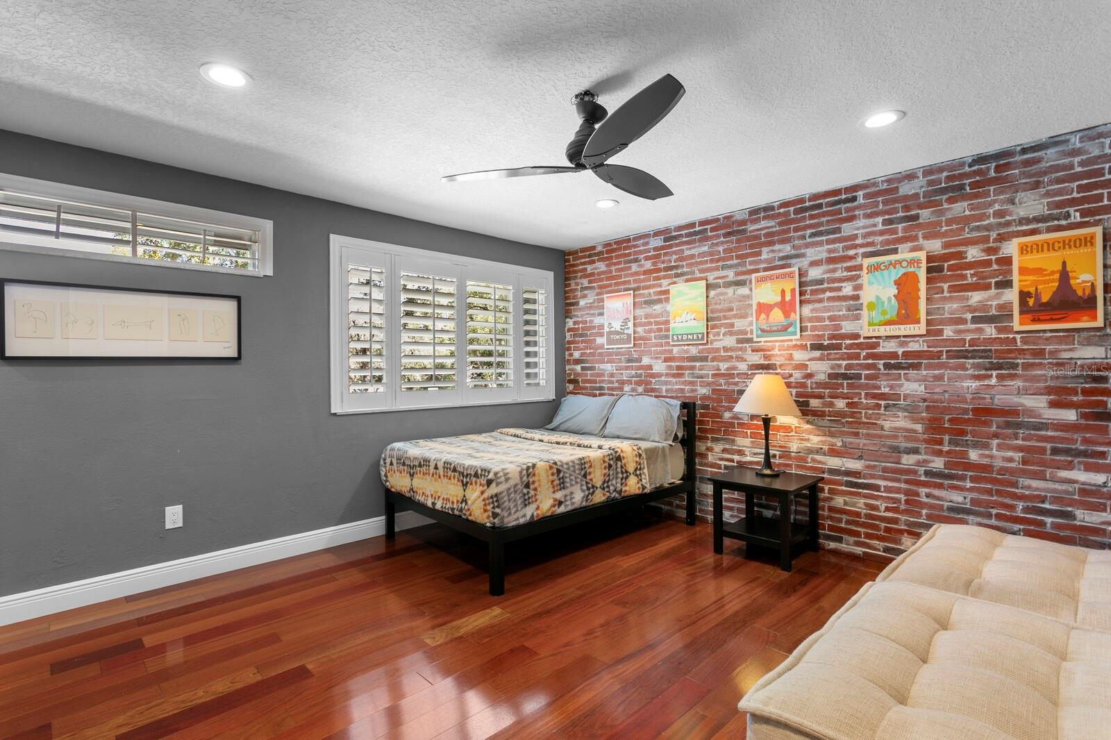 Image 68 of 99 For 10402 Oakbrook Drive