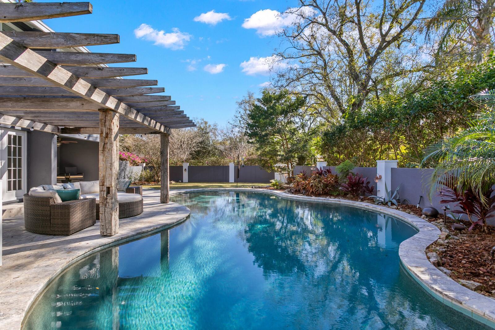 Image 77 of 99 For 10402 Oakbrook Drive