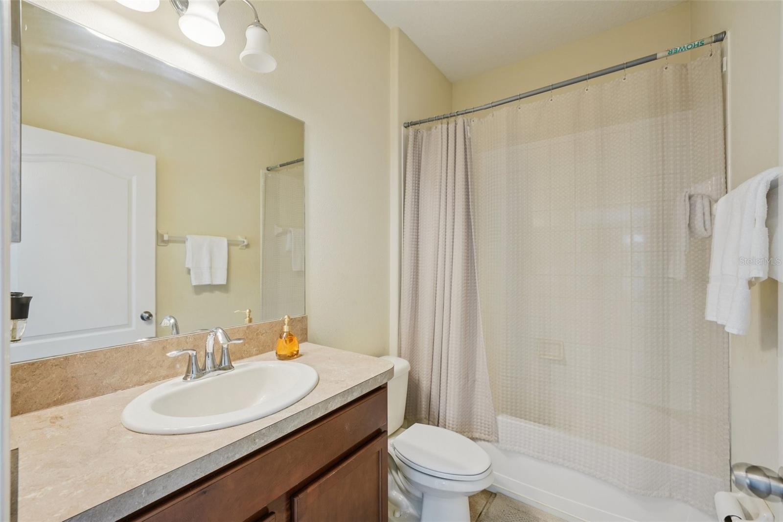 Image 15 of 53 For 9609 Royal Fern Court