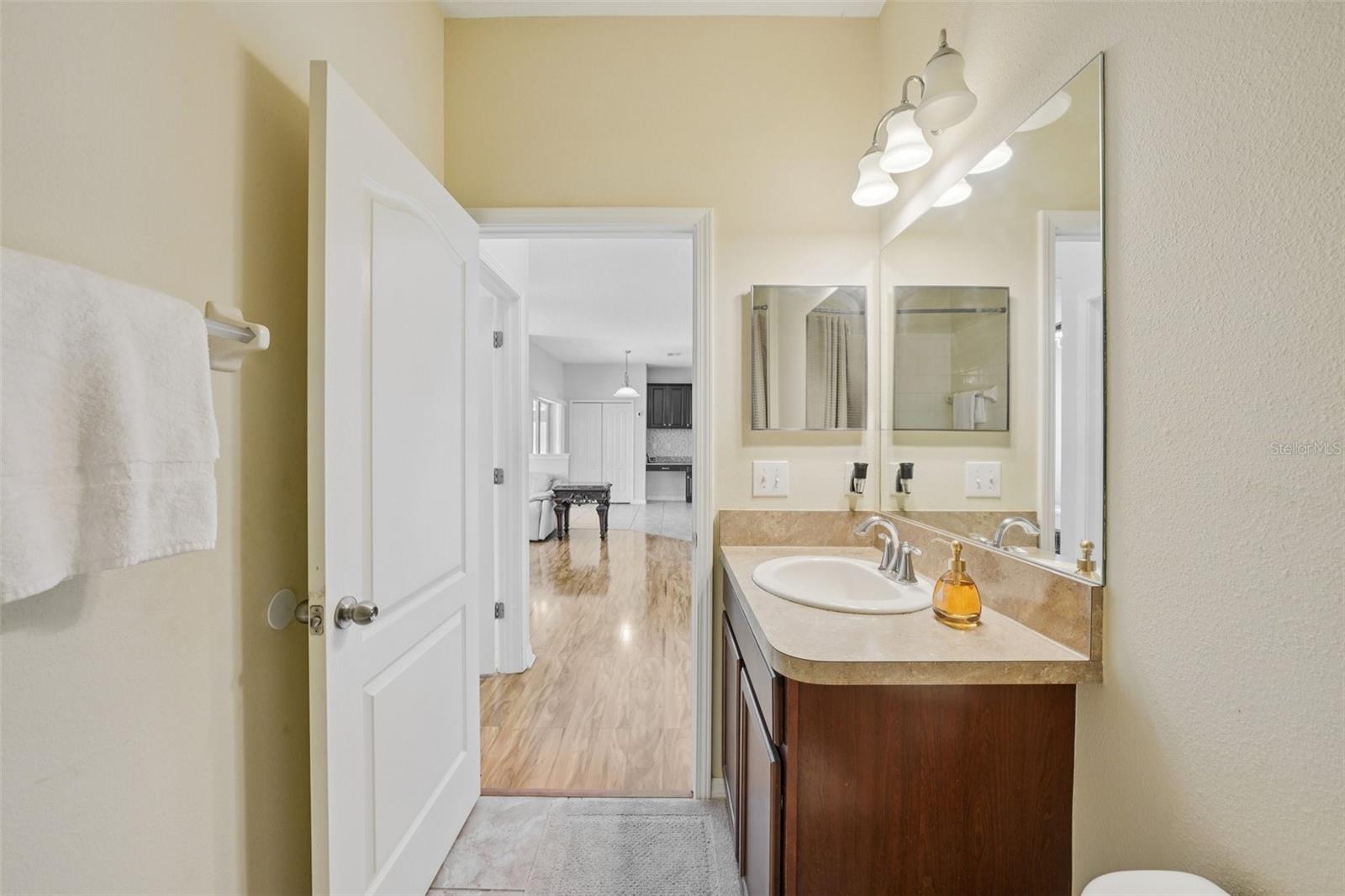 Image 16 of 53 For 9609 Royal Fern Court