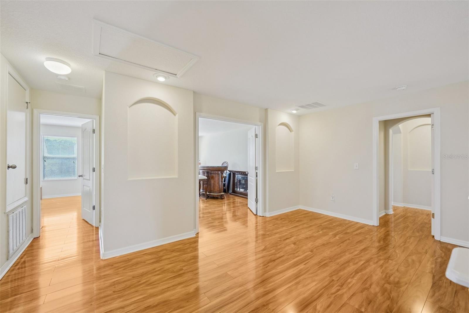 Image 18 of 53 For 9609 Royal Fern Court