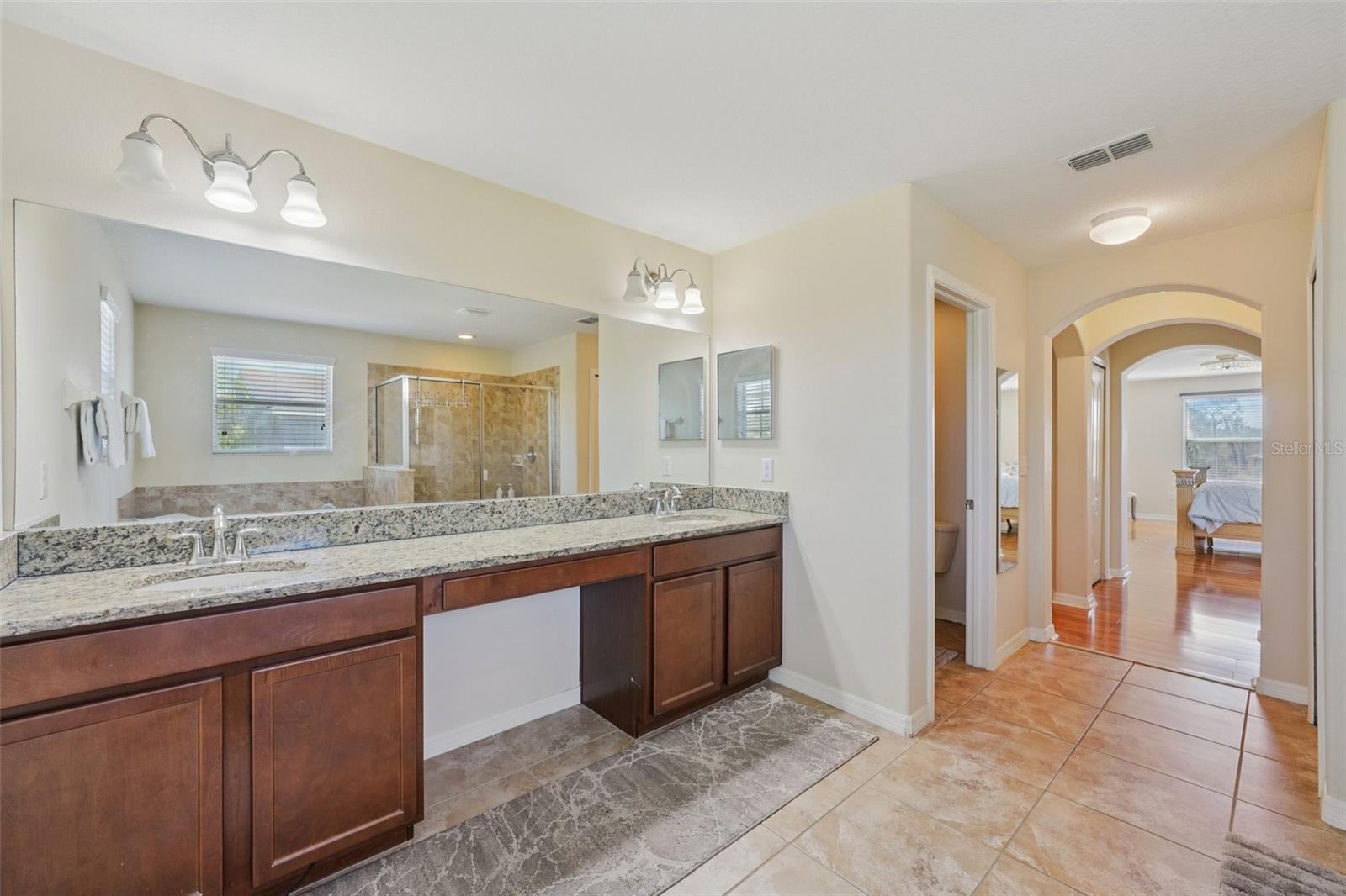 Image 21 of 53 For 9609 Royal Fern Court