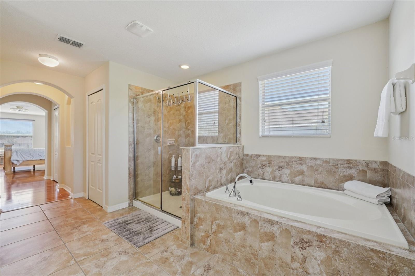 Image 23 of 53 For 9609 Royal Fern Court