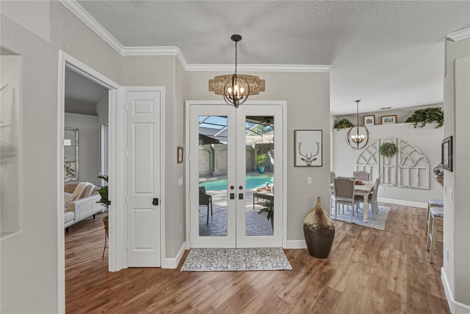 Image 11 of 89 For 12422 Woodlands Circle