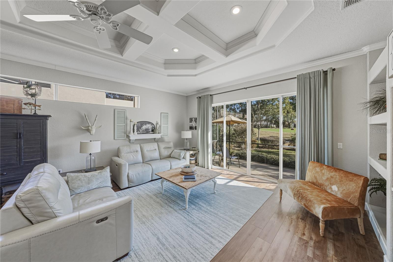 Image 13 of 89 For 12422 Woodlands Circle