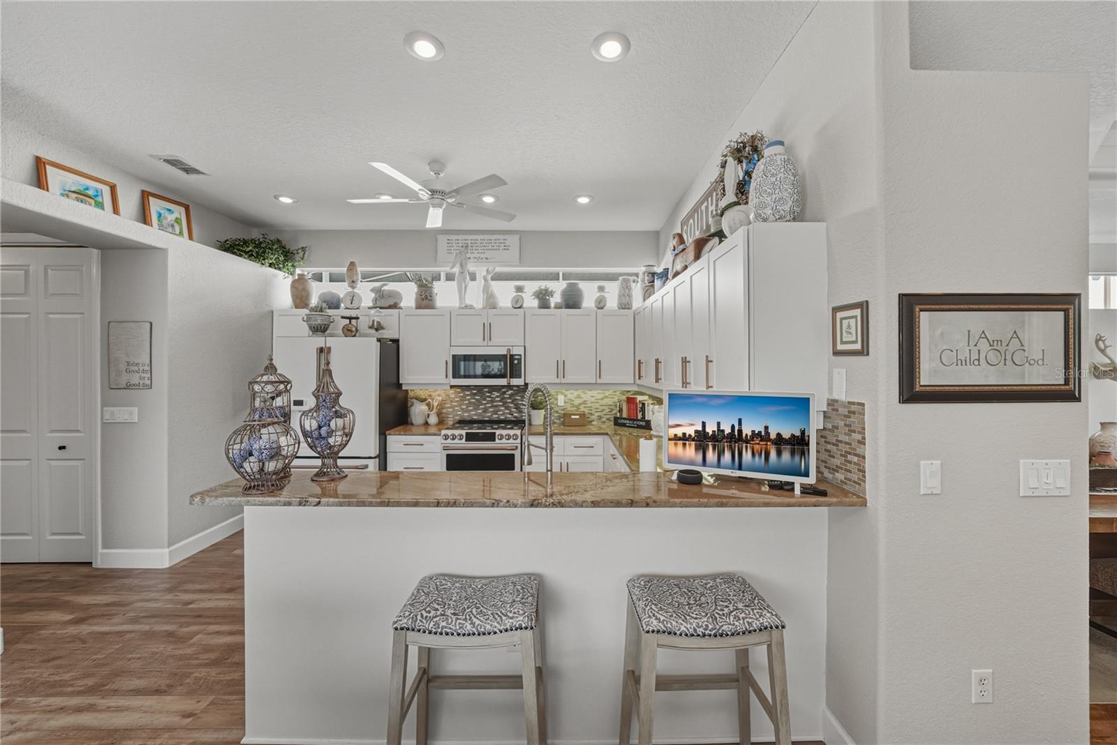 Image 24 of 89 For 12422 Woodlands Circle