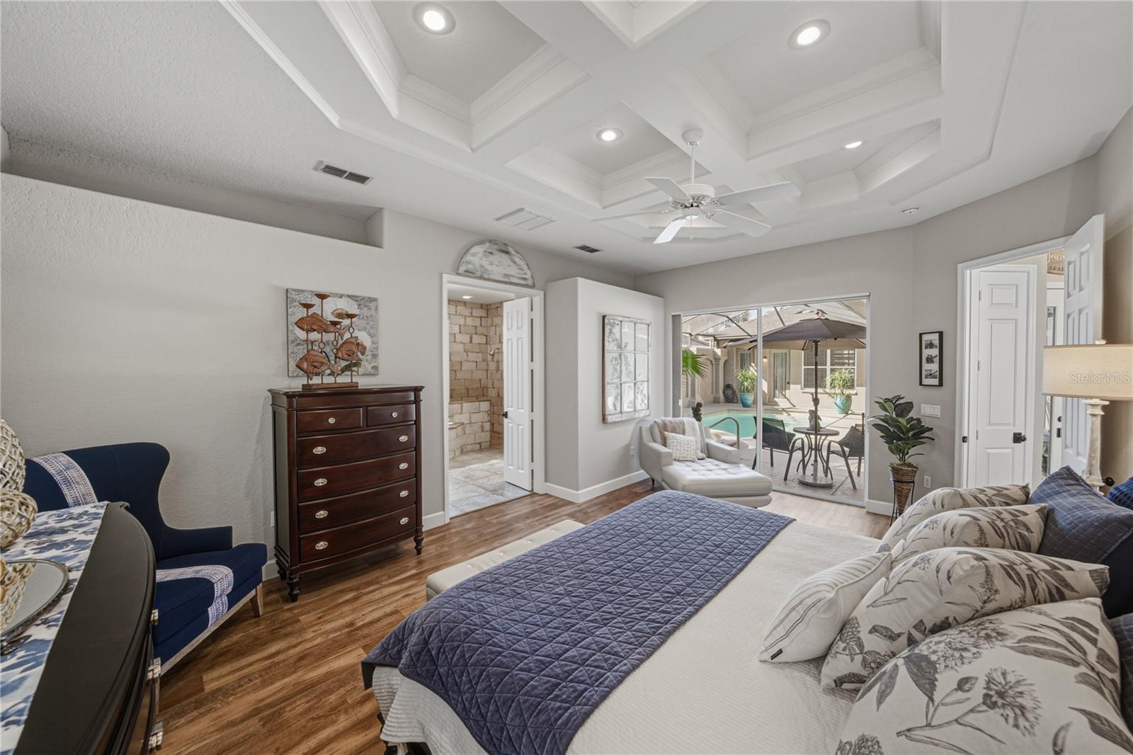 Image 35 of 89 For 12422 Woodlands Circle