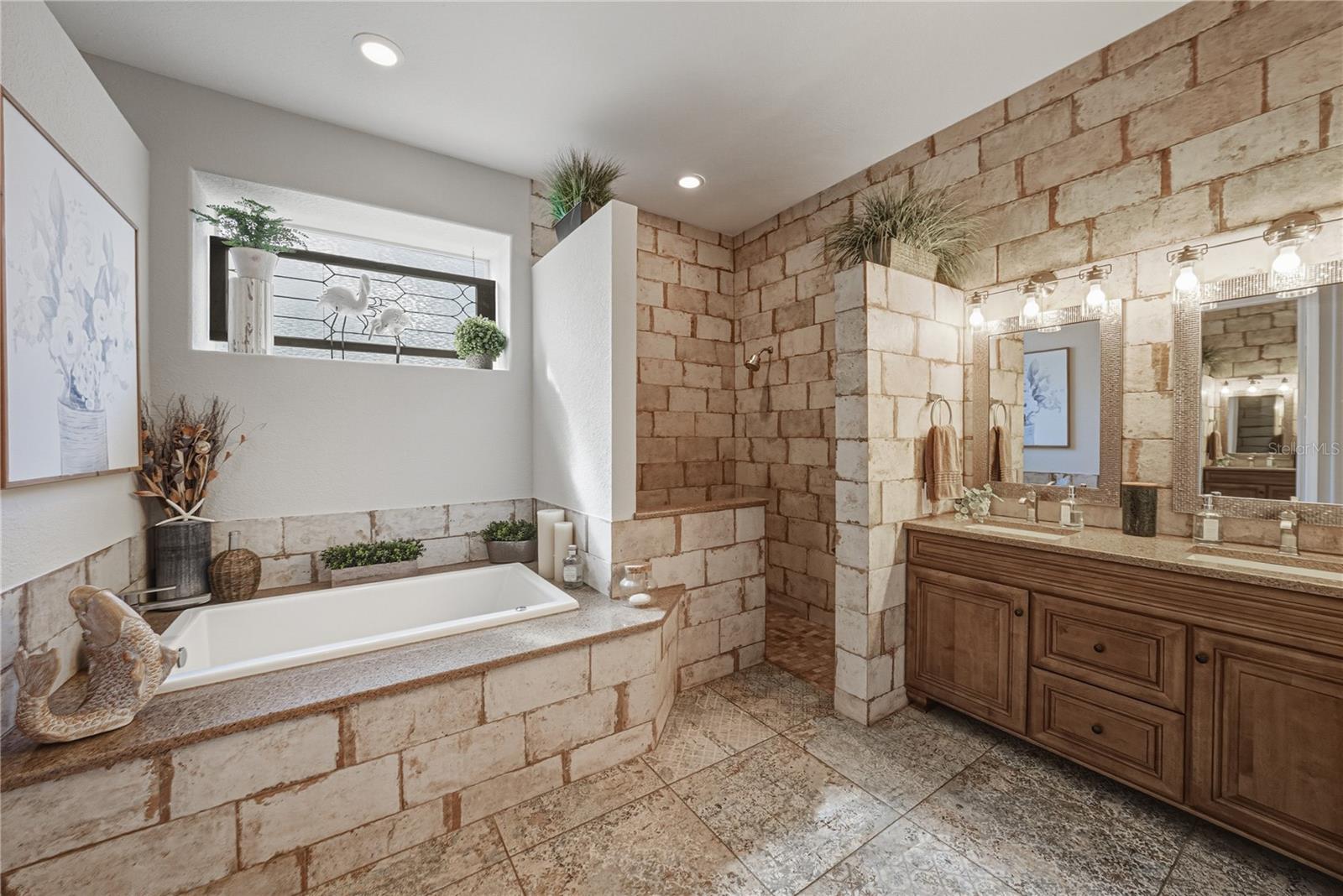 Image 38 of 89 For 12422 Woodlands Circle