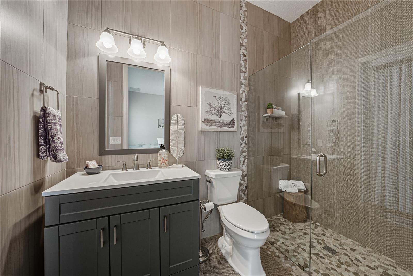 Image 53 of 89 For 12422 Woodlands Circle