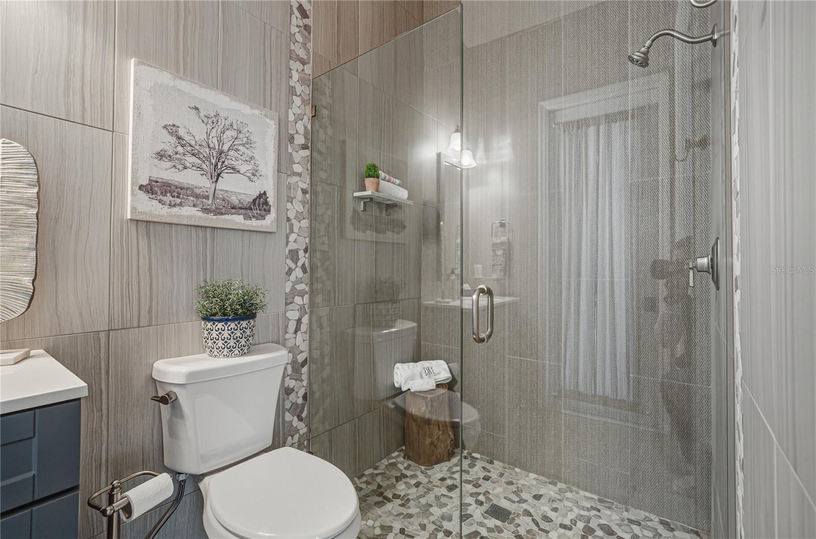 Image 54 of 89 For 12422 Woodlands Circle