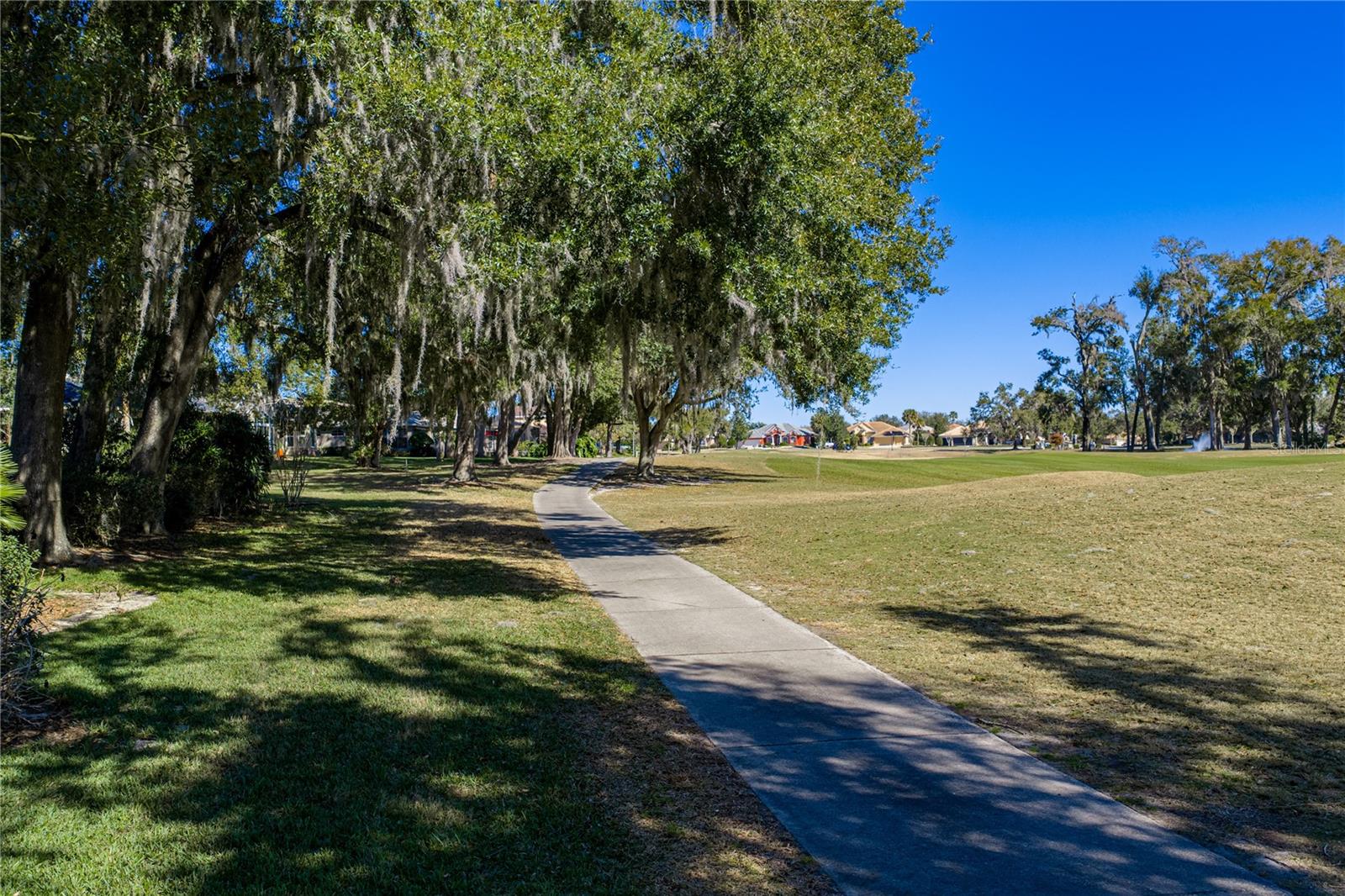 Image 71 of 89 For 12422 Woodlands Circle