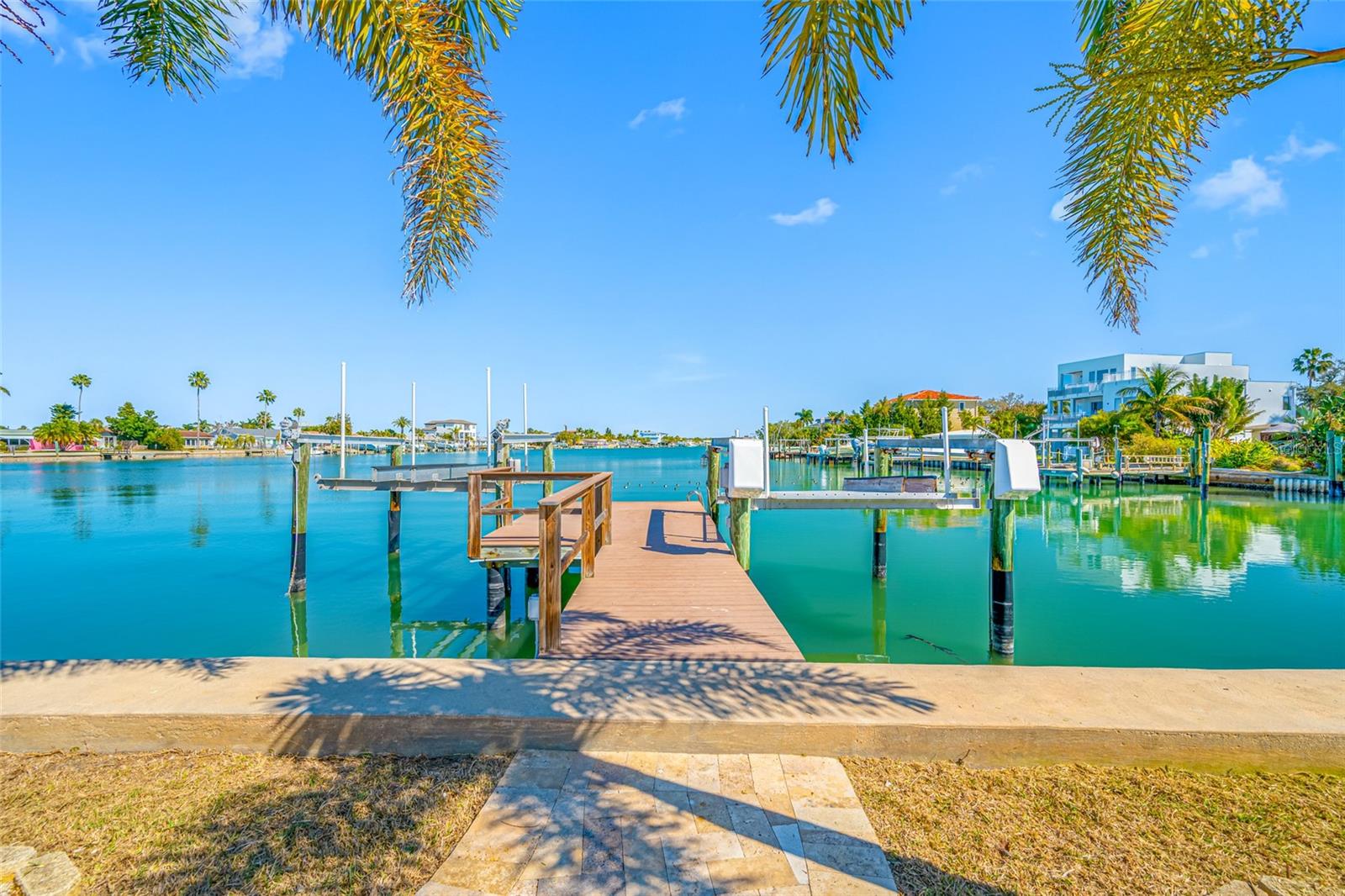 Image 42 of 51 For 17161 2nd Street E