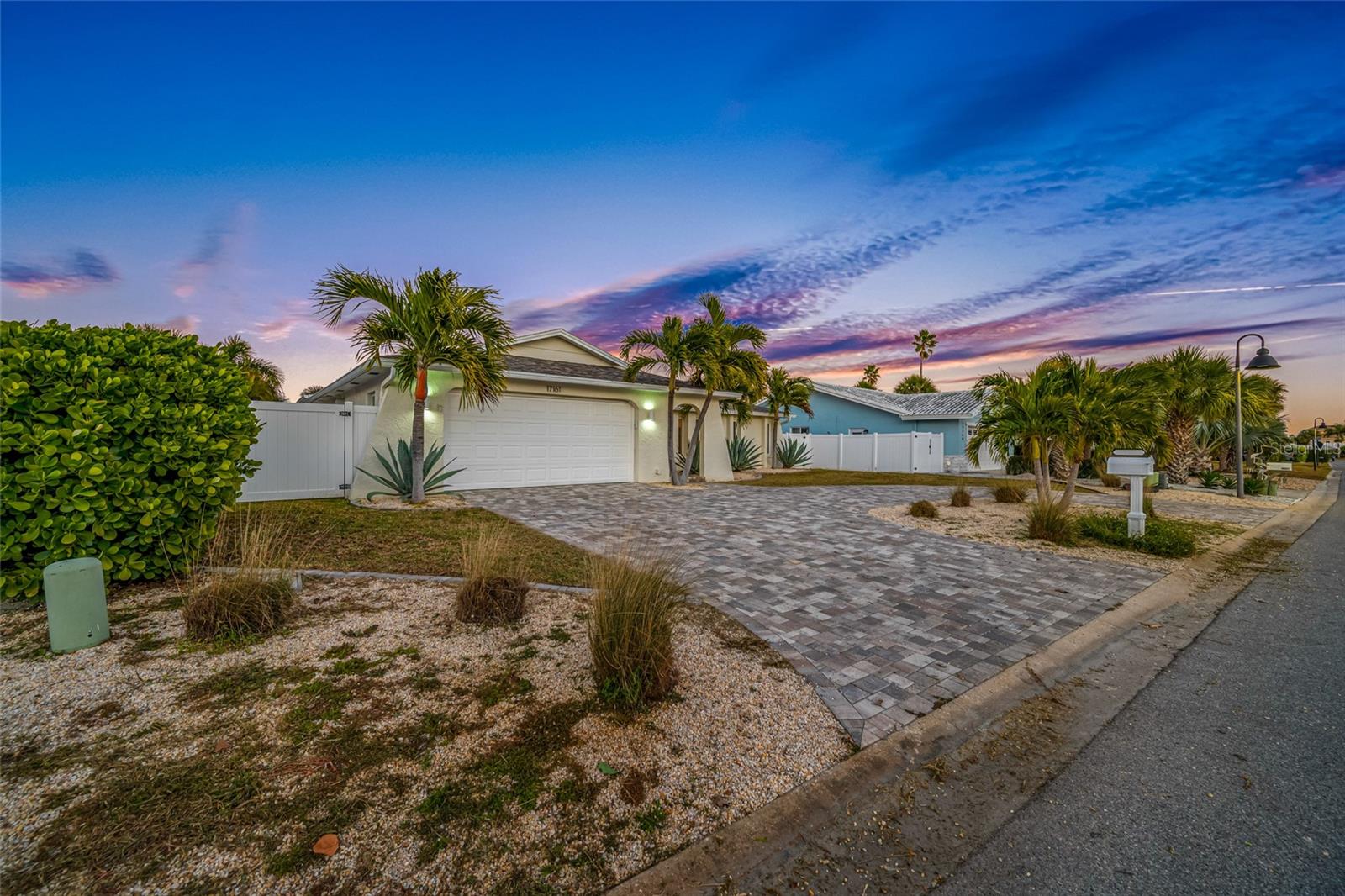 Image 45 of 51 For 17161 2nd Street E