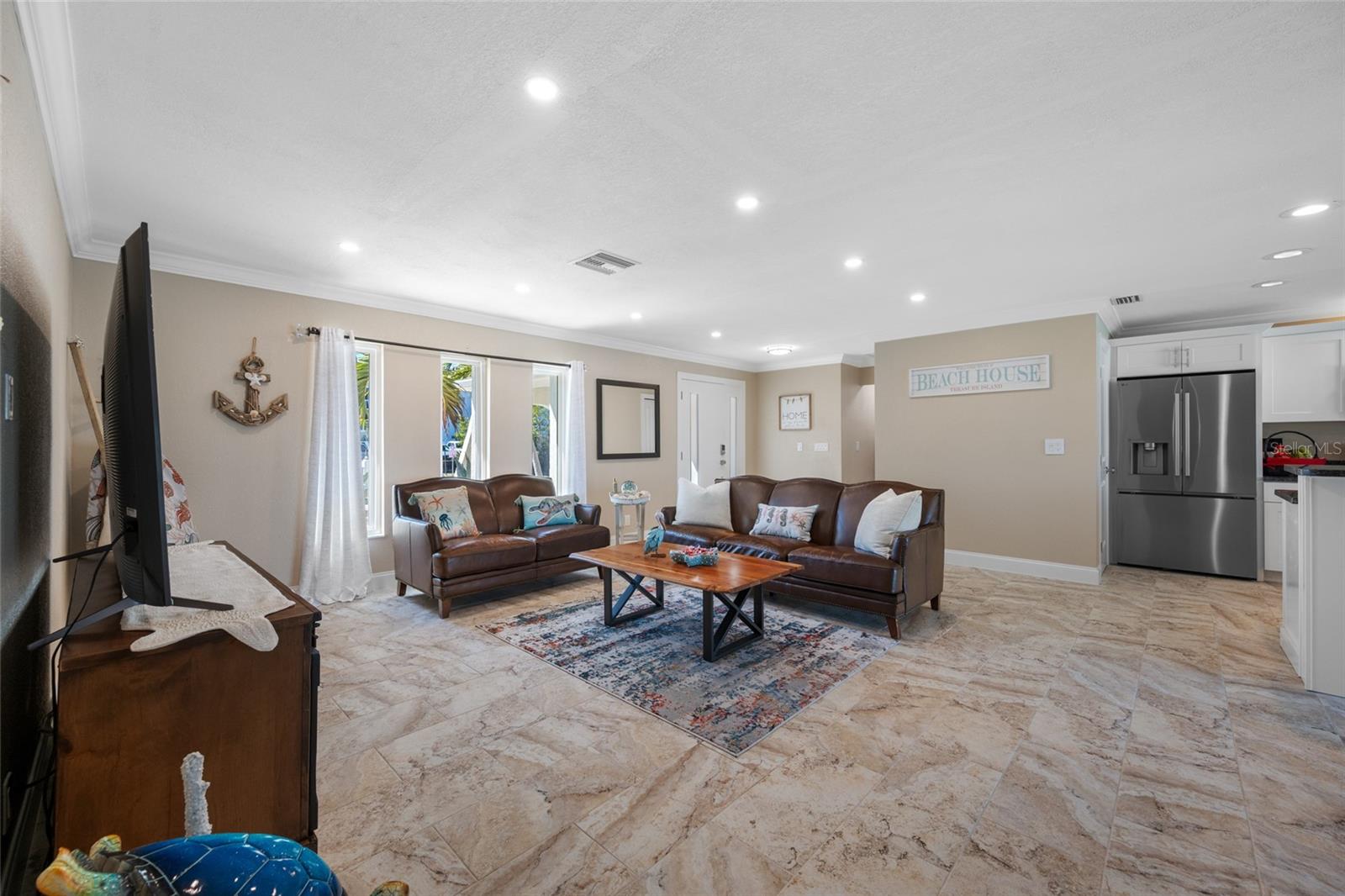 Image 7 of 51 For 17161 2nd Street E